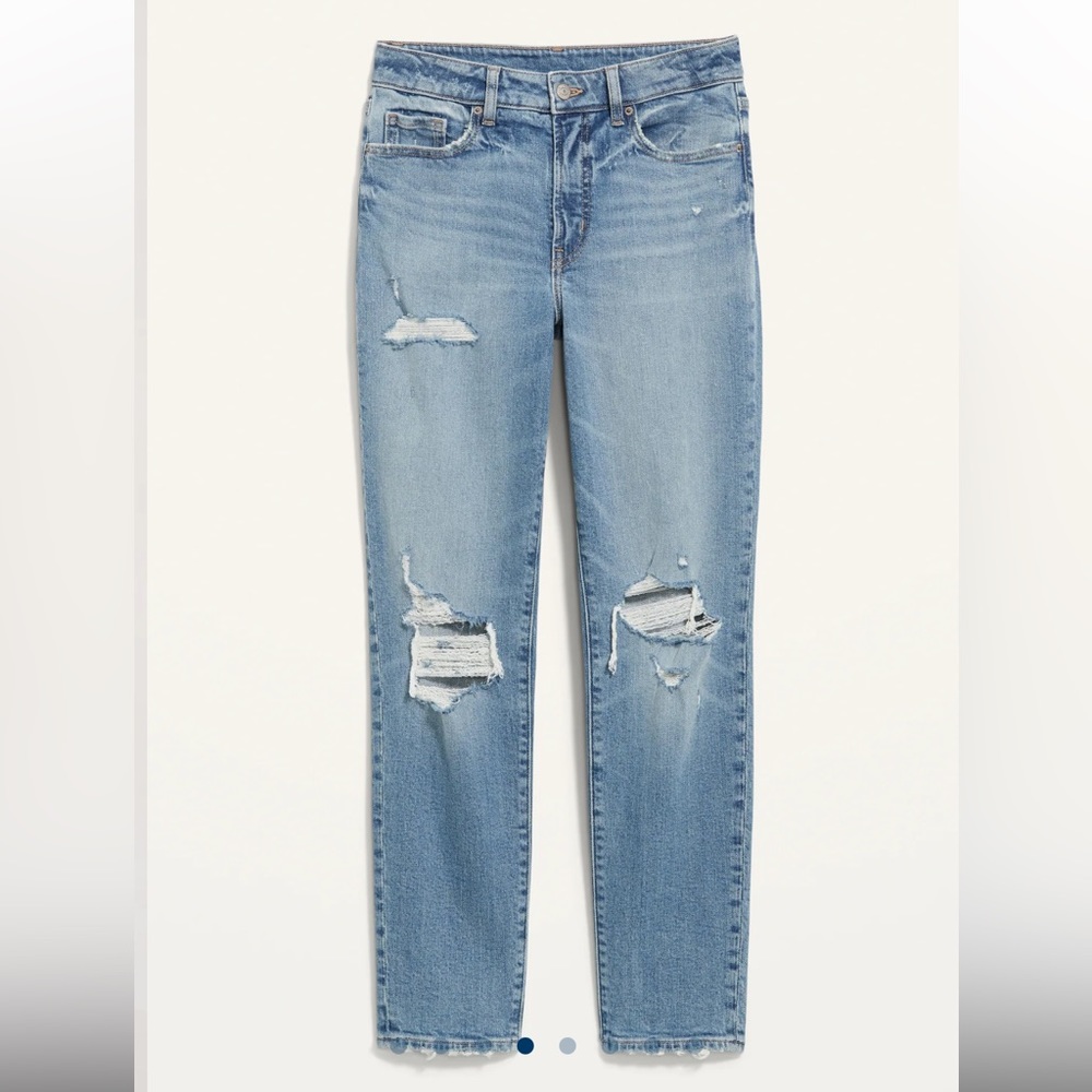 Women’s Distressed Jeans